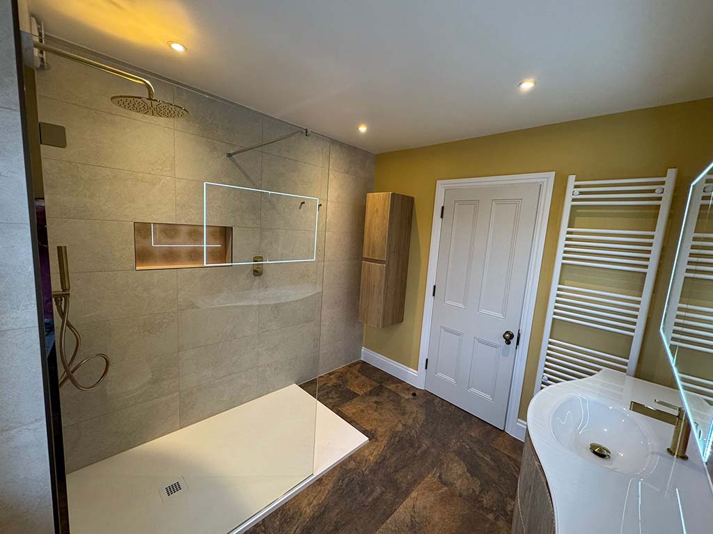 Cobham - Full Renovation - 2